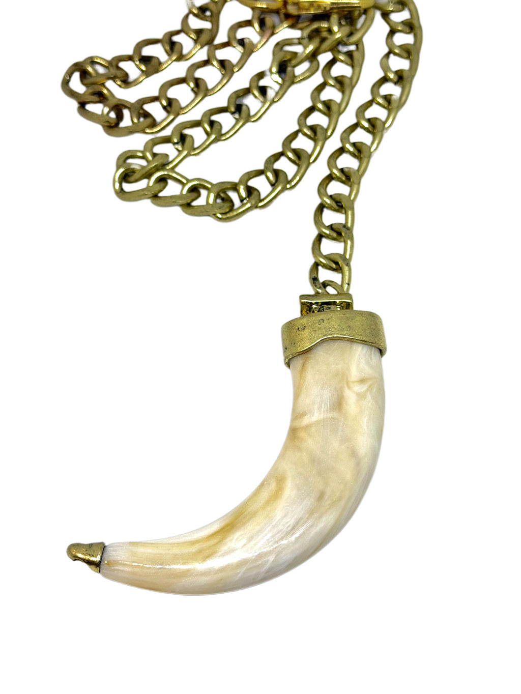 Collar Colmillo Largo Dorado