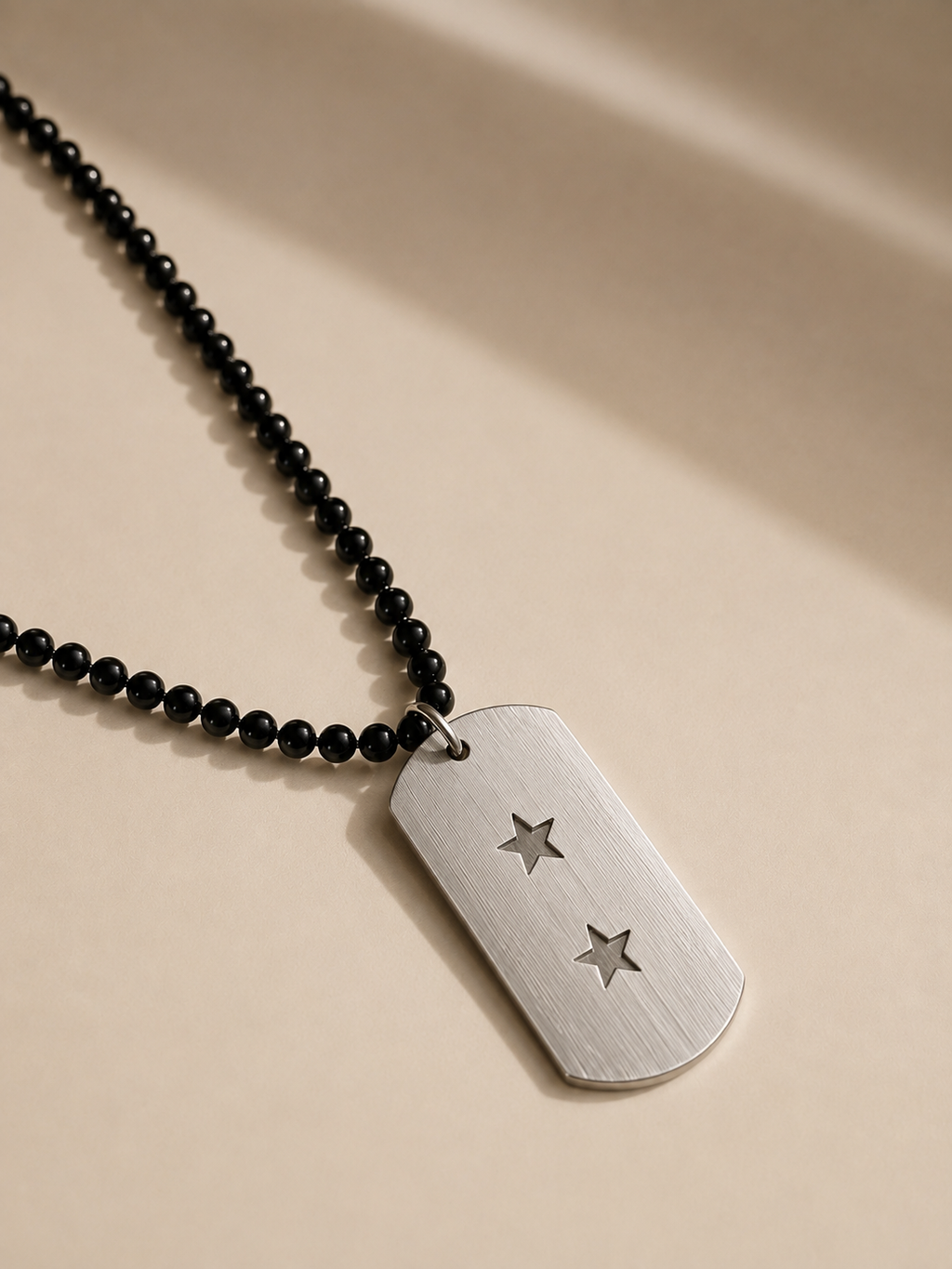 Collar Placa Nova Plateado - Ónix