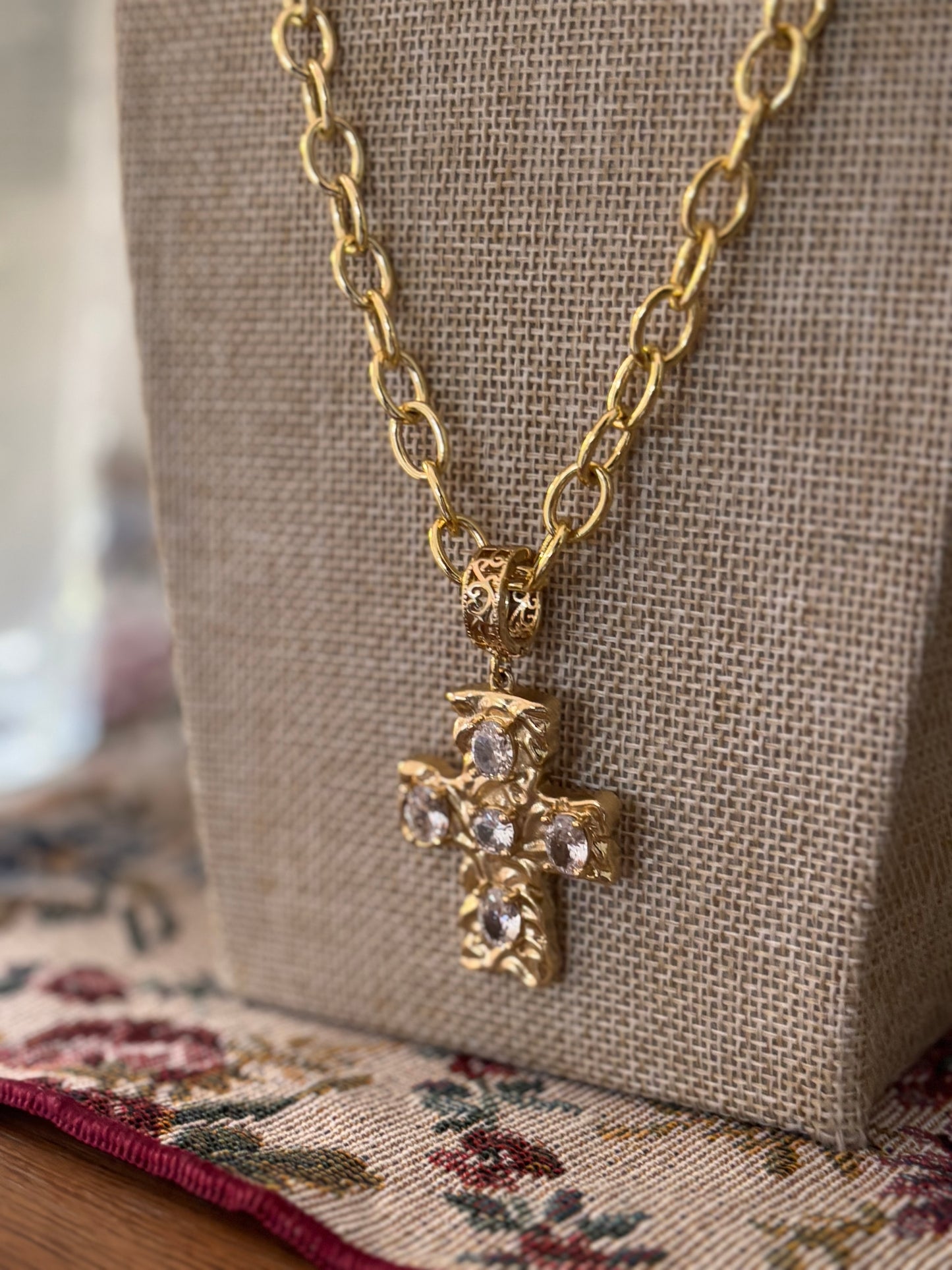 Collar Cruz Brillante